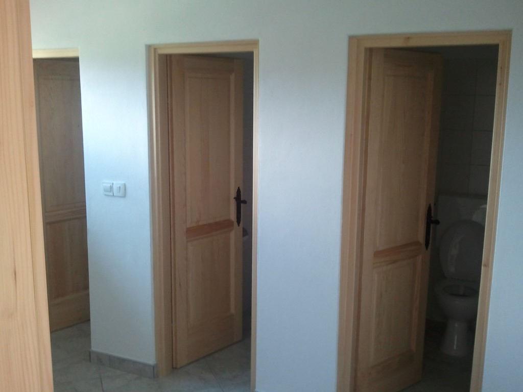 Bungalows Rizvan City Brusane Room photo
